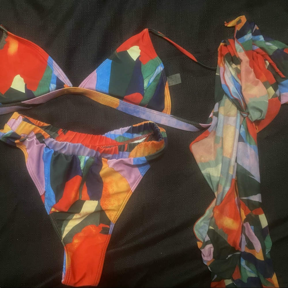 3 piece bathin suit